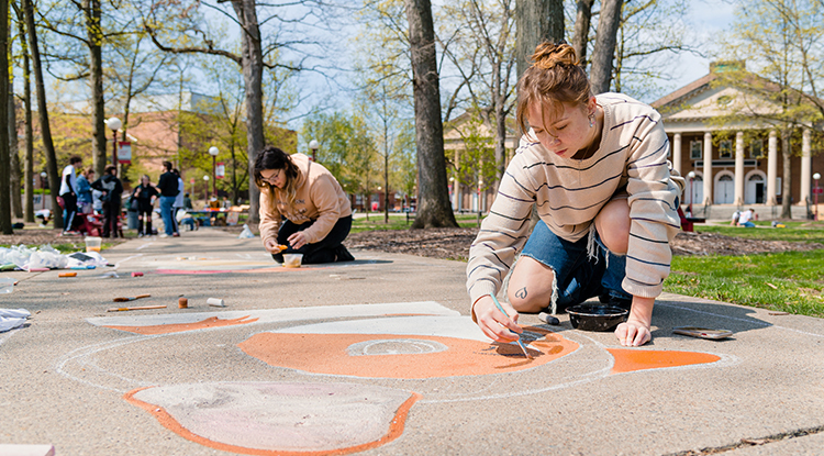 Annual Sidewalk Commentary Contest Planned for May 1